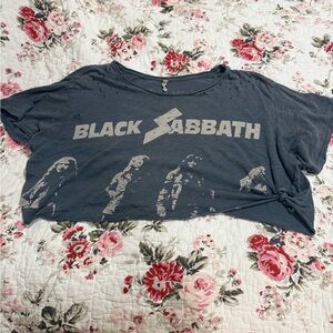 Magnolia Pearl Gray Graphic Tee